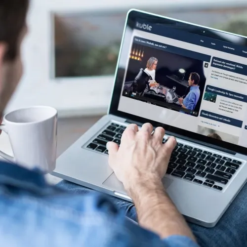 Live Hub: an interactive livestreaming experience